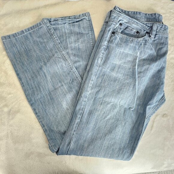 Heritage 1981 Men's Straight Button Up Jeans, Size 32, Light wash - Picture 10 of 15
